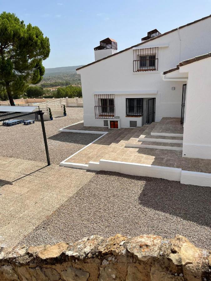 Djm Palms - Shared Casa Rural - Casa Rural Compartida - No Es Una Casa Privada Ayora Ngoại thất bức ảnh