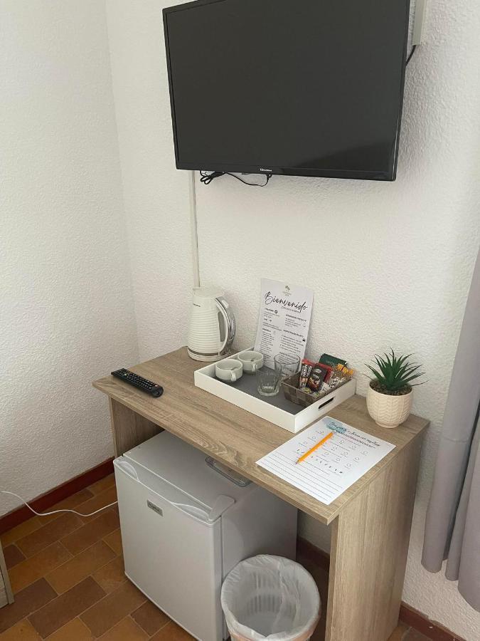 Djm Palms - Shared Casa Rural - Casa Rural Compartida - No Es Una Casa Privada Ayora Ngoại thất bức ảnh
